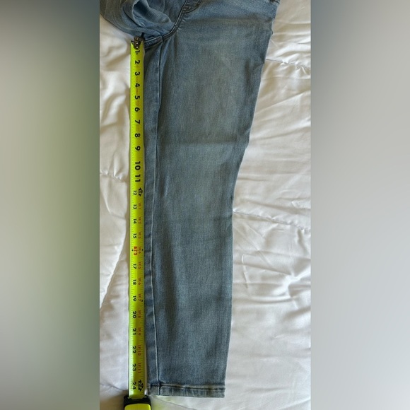 New Women’s SPANX Size Medium Petite Skinny Jeans - Picture 2 of 7